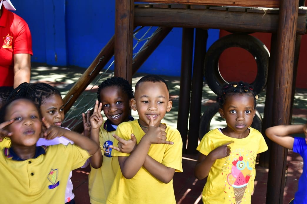 Child matching in yellow